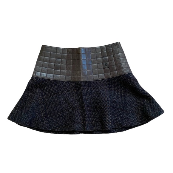 Chanel F/W 2002 Quilted Leather Mini Skirt Brown size 38 US 6 - Picture 4 of 11